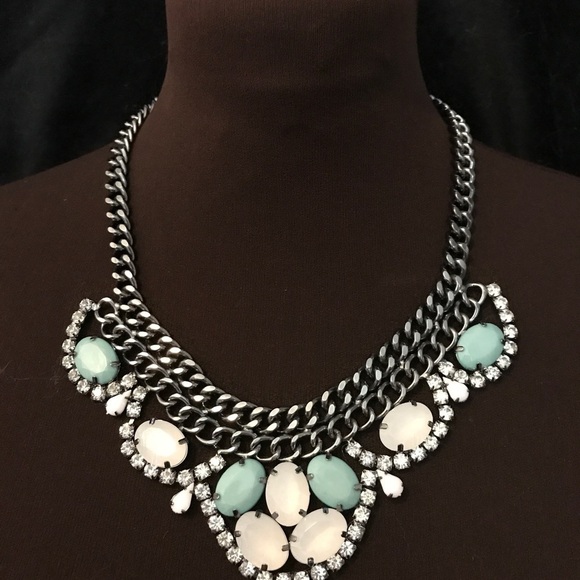 Pastel Perfection Premier Designs  High Fashion Statement Necklace. - Picture 3 of 3